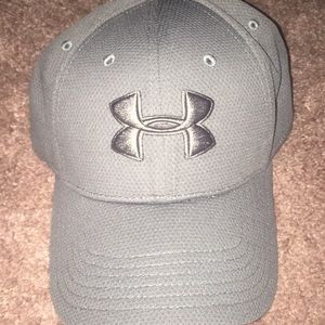 Like NEW Under Armour Flex Fit Mesh Hat